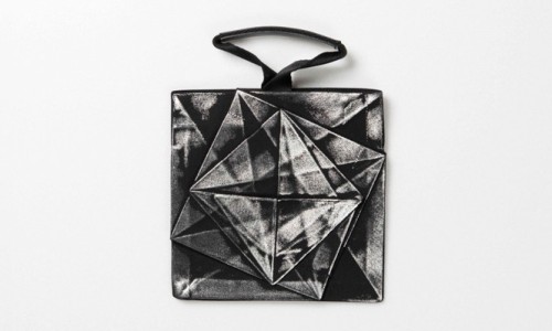 MoMA 独家限定 132 5. ISSEY MIYAKE 包款系列