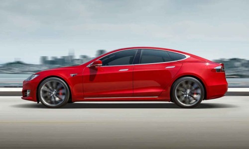 不拼速度主打续航，Tesla 推出新版 Model S 100D