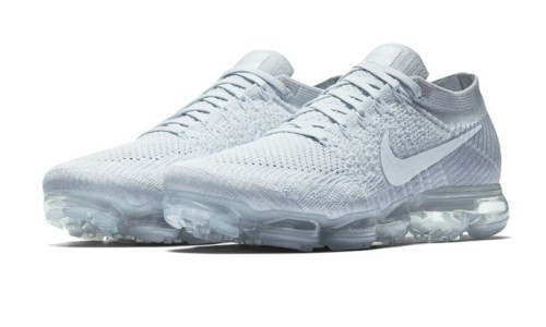Nike 推出 Air VaporMax 新款 “Pure Platinum” 配色