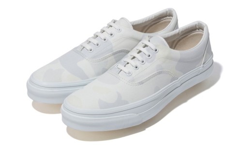 A BATHING APE® 夜光 CITY CAMO YANK STA 鞋款开售