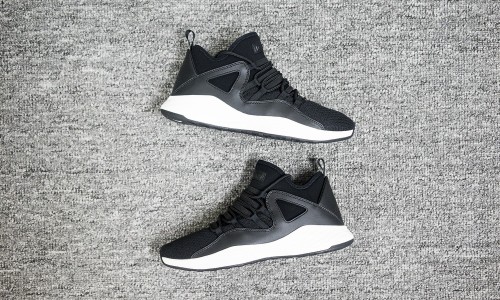 一双很容易被忽视的 AJ 休闲鞋，全新 Formula 23 登场