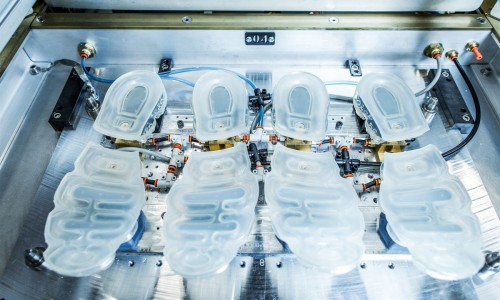 全新 Nike Air 原来是从这里 “走向世界” 的