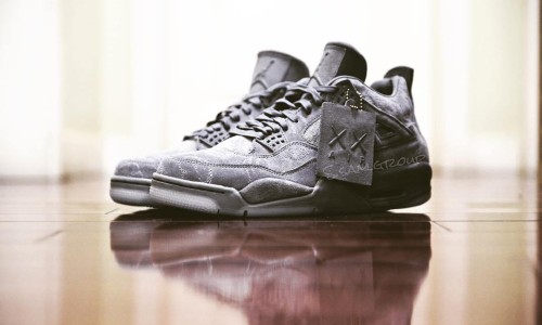 细节无可挑剔，近赏 KAWS x Air Jordan IV