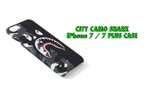A BATHING APE® 打造 CITY CAMO SHARK iPhone 7 手机壳