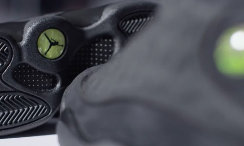 Air Jordan 传奇设计师 Tinker Hatfield 告诉你为什么乔丹是 “Black Cat”