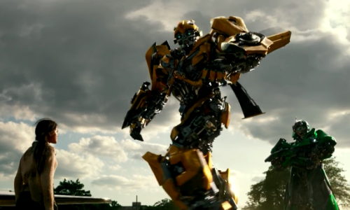 《变形金刚 5：最后的骑士》最新预告片释出，小主人公 Izabella 成焦点