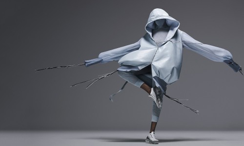 如果以一双鞋为灵感创作衣服，会是什么模样？