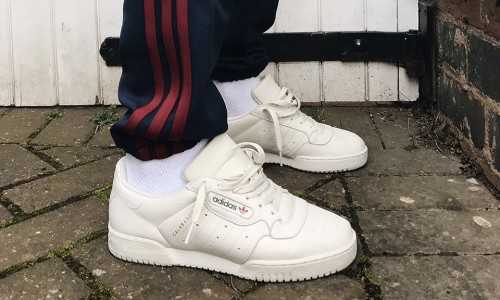 频频亮相的标志？adidas YEEZY Powerphase 或将于近期正式登场