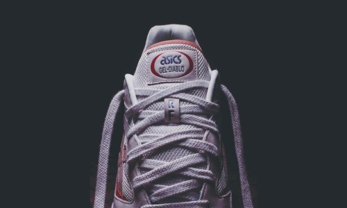 Ronnie Fieg 曝光联名 ASICS GEL-Diablo 设计