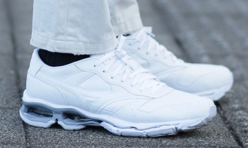 nano universe x MIZUNO WAVE GV 限定鞋款