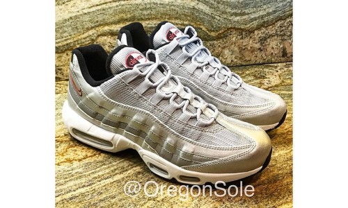 现在 Air Max 95 也有 “Silver Bullet” 配色了
