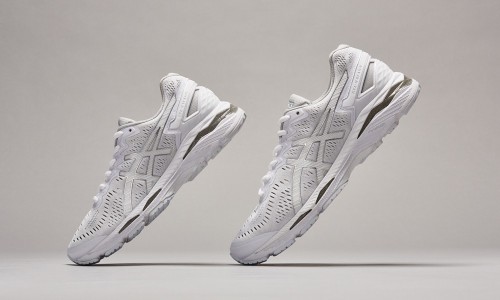 ASICS 为旗下高性能跑鞋系列推出夏季新配色