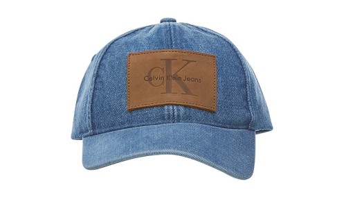 Calvin Klein 带来夏天不容错过的丹宁帽款
