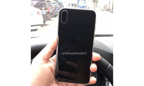  新一代 iPhone 实物模型就这么曝光了？