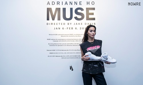 在「MUSE」特别艺术展上遇见女神 Adrianne Ho
