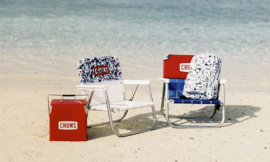 CHUMS 推出 60 年代复古沙滩椅