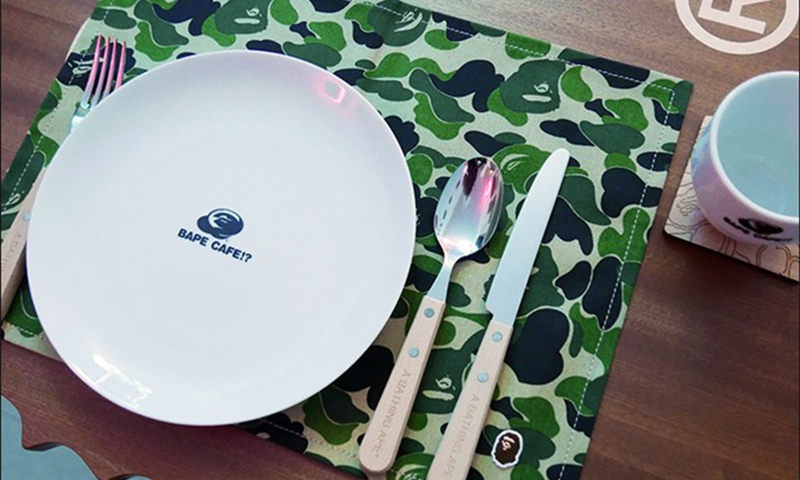 A BATHING APE® 即将发售 BAPE CAFE!?® 限定系列