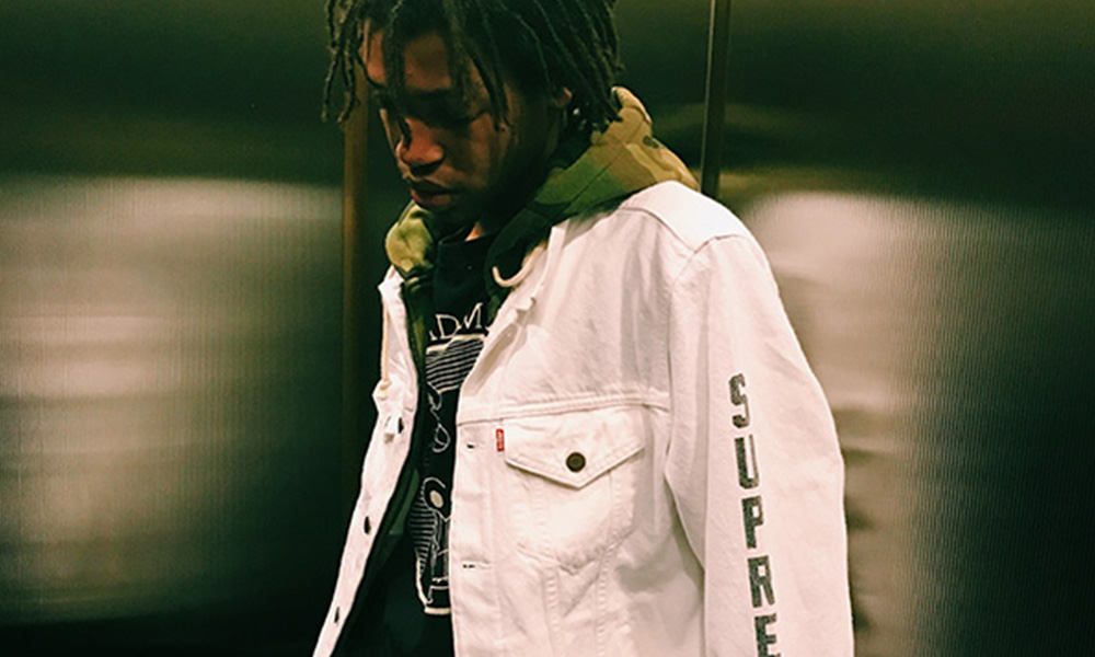 Supreme 这次在 Levi’s 的单宁夹克上加上了帽子?