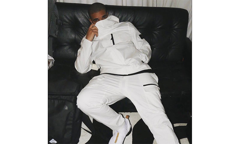 Drake 亲自曝光疑似 OVO x Air Jordan Trunner 鞋款