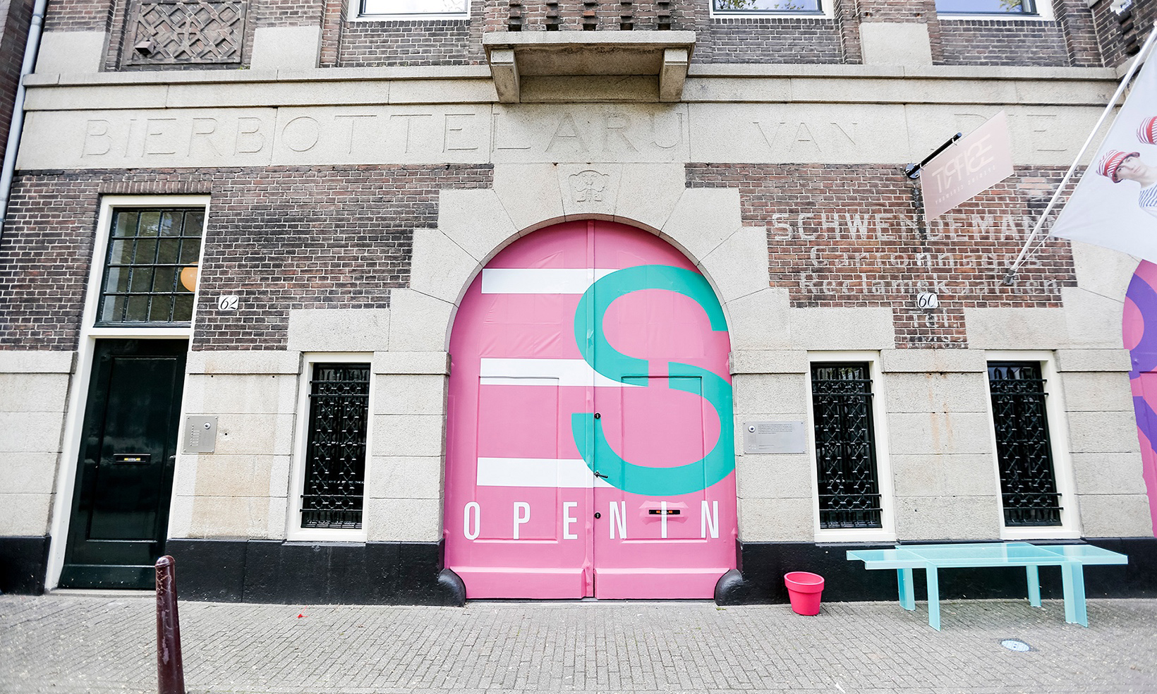 Esprit x Opening Ceremony 阿姆斯特丹开设联名 pop-up 店铺