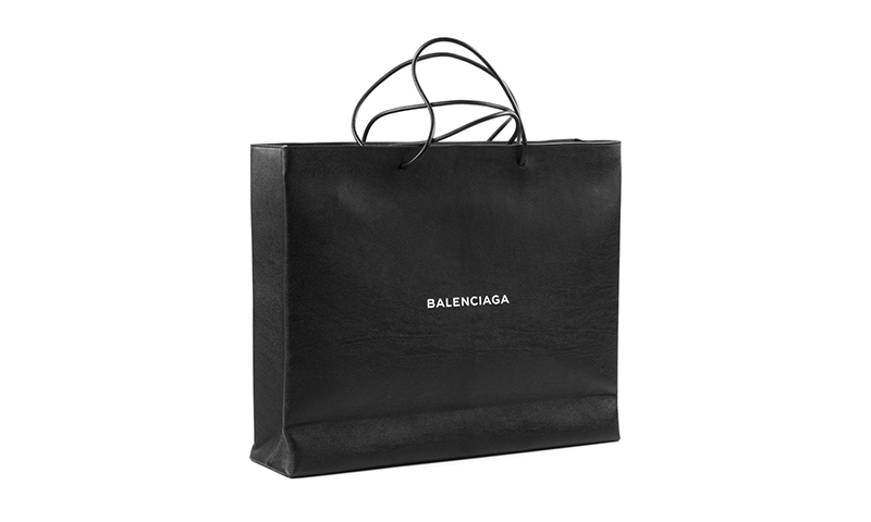 Balenciaga 再次带来新款 “购物袋”