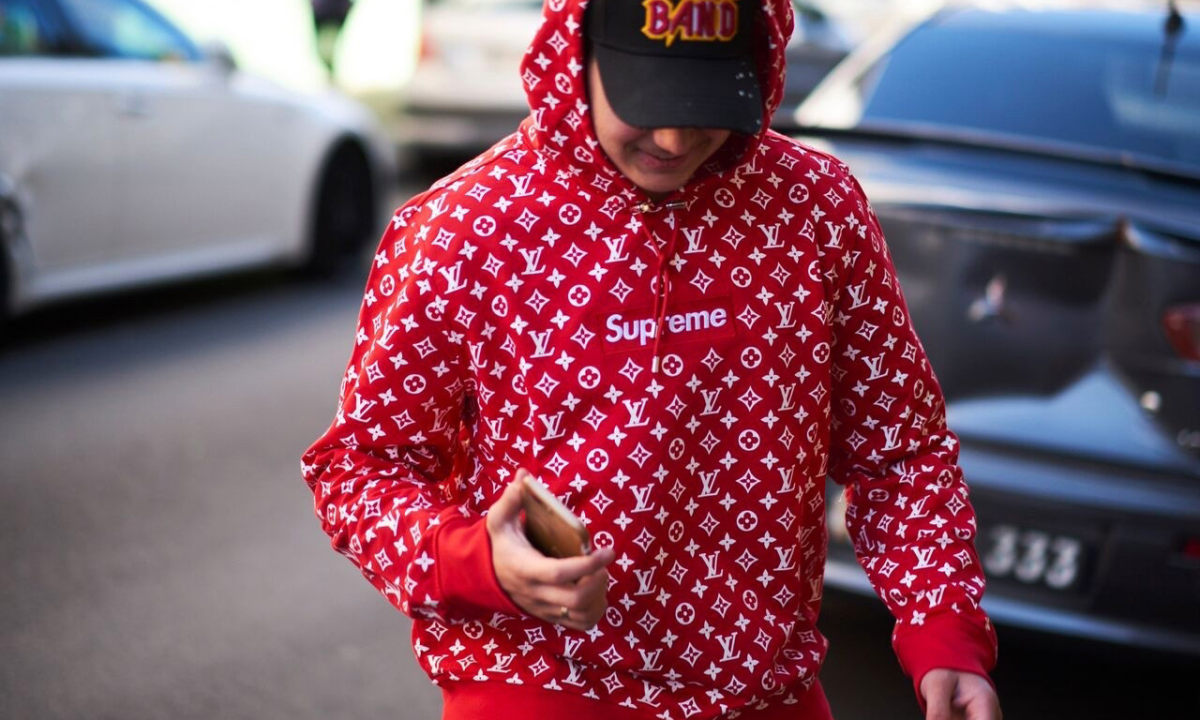 归功于 Supreme 和 LV 的联名，奢侈品集团 LVMH 业绩大增