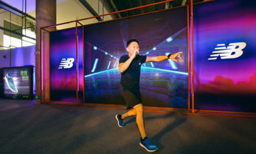 欧阳靖出席 New Balance “疾速对决” 挑战赛，用 Freestyle 点燃跑步激情