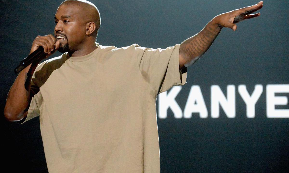 离开 Tidal 后，侃爷决定再也不与任何平台签订独家协议