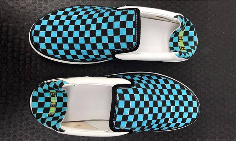 疑似 VETEMENTS x Vans Slip-On 曝光