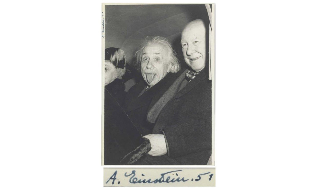 ”调皮的爱因斯坦“ 照片拍出 12.5 万美元