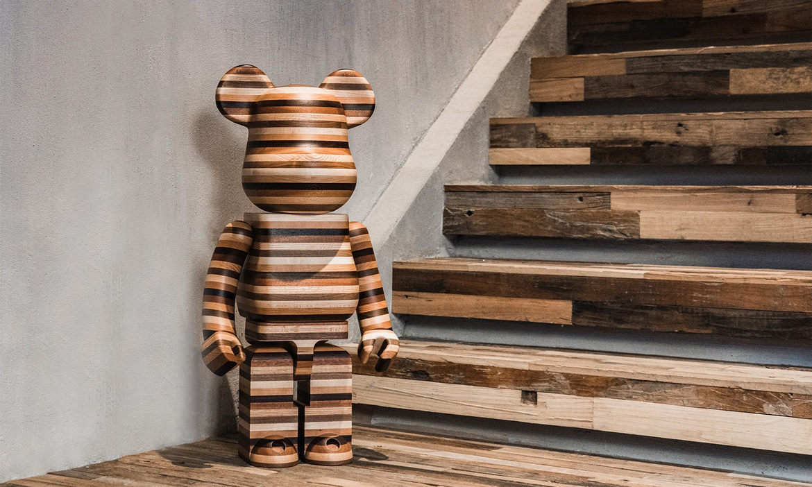 耗时数月，Medicom Toy x Karimoku BE@RBRICK 木制版本开售