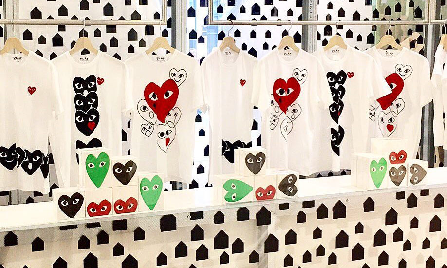 COMME des GARÇONS PLAY 让你穿上 emoji 表情