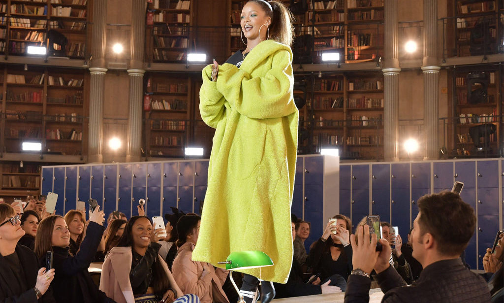 Rihanna 将 Fenty Puma by Rihanna 带回纽约时装周