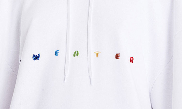 VETEMENTS 出了款叫 “卫衣” 的卫衣