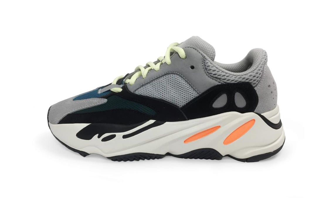 侃爷全新 Yeezy Wave Runner 700 和 Calabasas 系列已上线