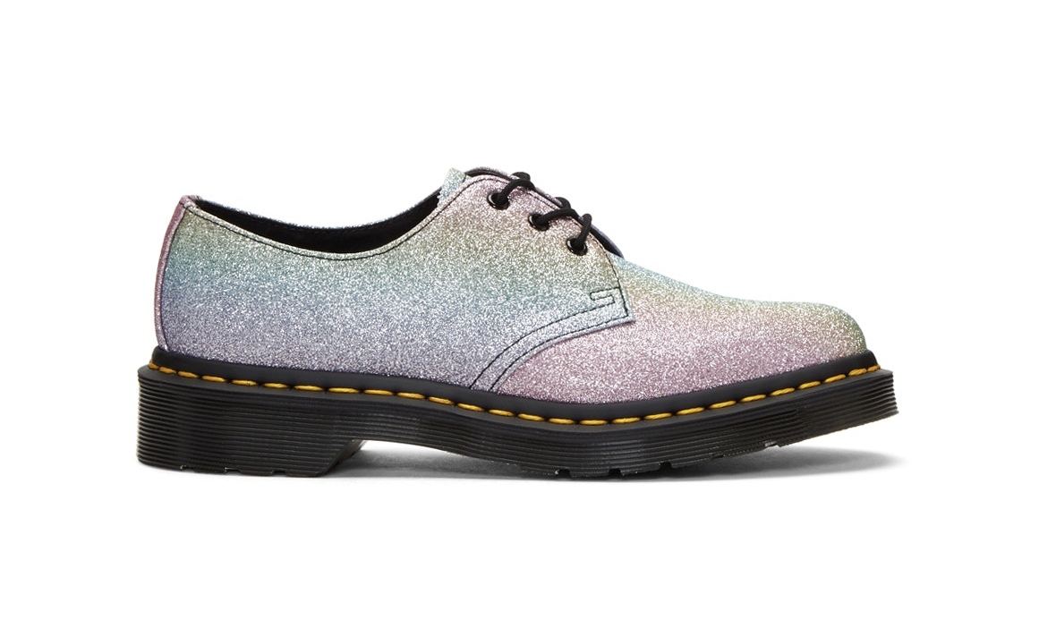 萌妹子最爱！Dr.Martens 发布最新粉色系鞋款