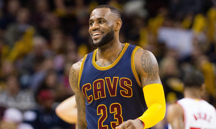 KITH 主理人 Ronnie Fieg 的下一个联名对象是 LeBron James？！