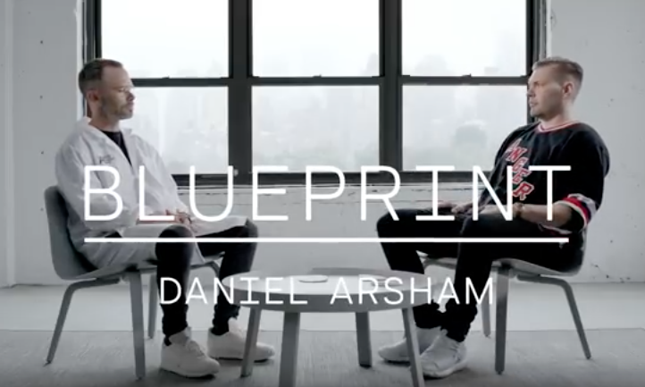 Daniel Arsham 在 Complex 采访系列片中谈与 adidas 的合作
