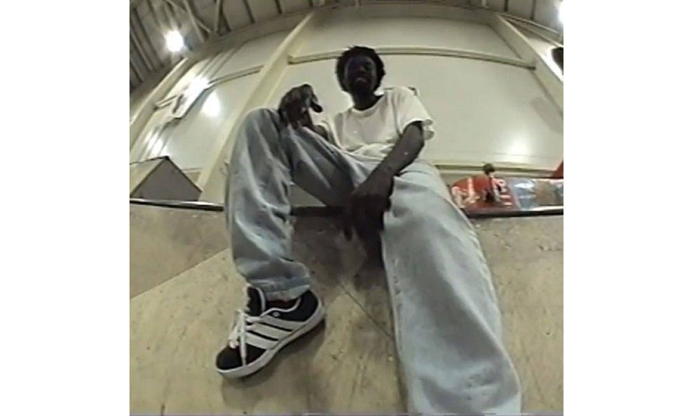 Palace Skateboard x adidas Originals 联乘鞋款曝光
