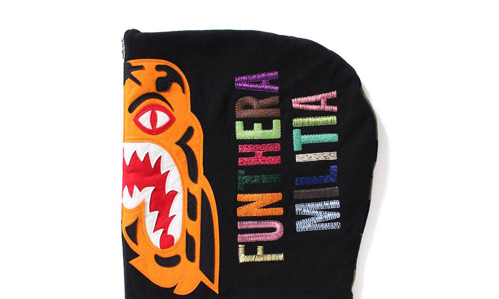A BATHING APE® 半拉链虎头帽衫将于本周发售