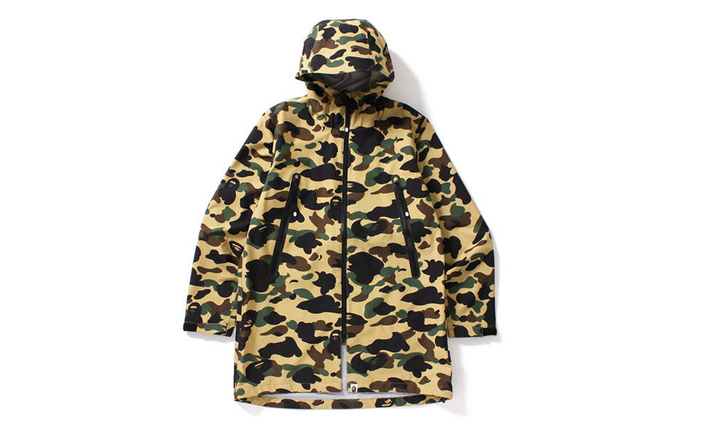 A BATHING APE® 即将带来长款 GORE-TEX® 1ST CAMO 夹克