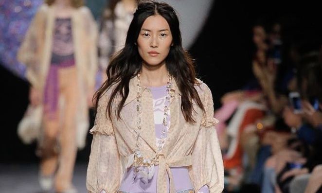 嬉皮士归来，Anna Sui 2018 春夏成衣系列秀场回顾