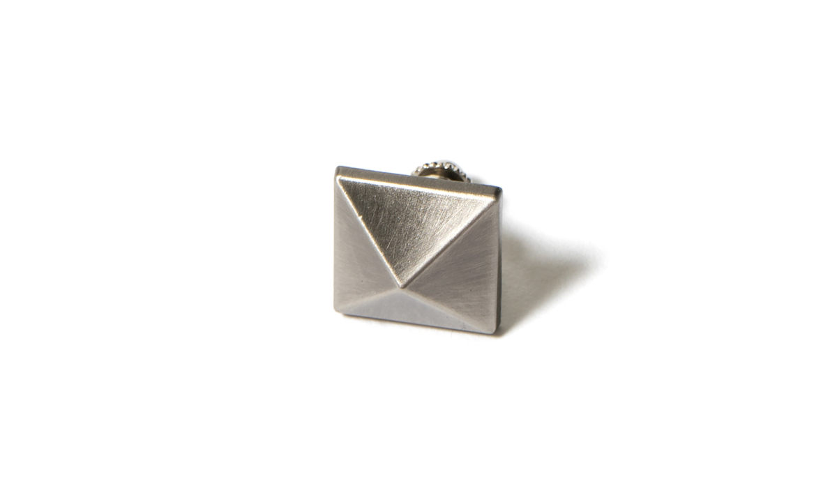 uniform experiment 推出精致三色 Pin