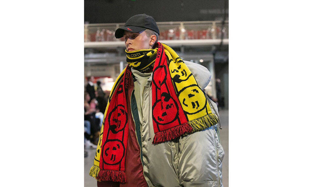 VETEMENTS 秋冬第二波新品 intarsia-knit scarf 正式上架