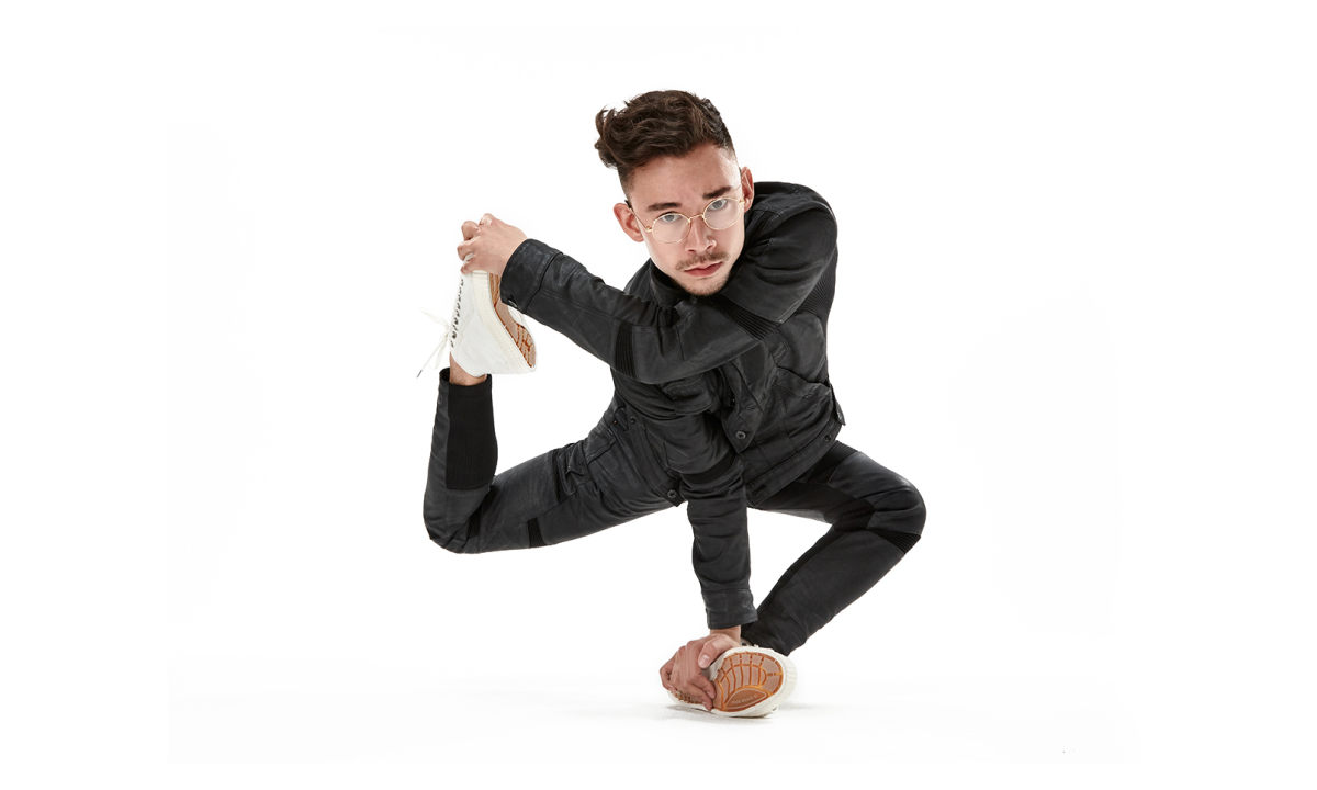 结合人体工程学的牛仔裤，也是第一次见识