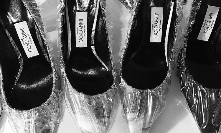 Virgil Abloh 曝光 OFF-WHITE 与 Jimmy Choo 的联乘鞋款