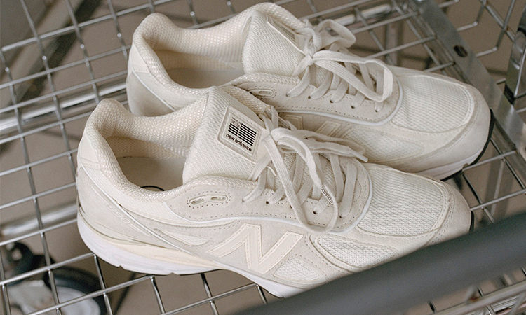 New Balance 与 Stüssy 推出联名版 990v4 “Cream” 跑鞋