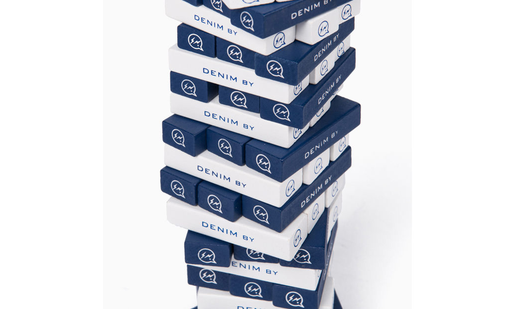 DENIM BY VANQUISH & FRAGMENT 发布一款 Jenga 玩具