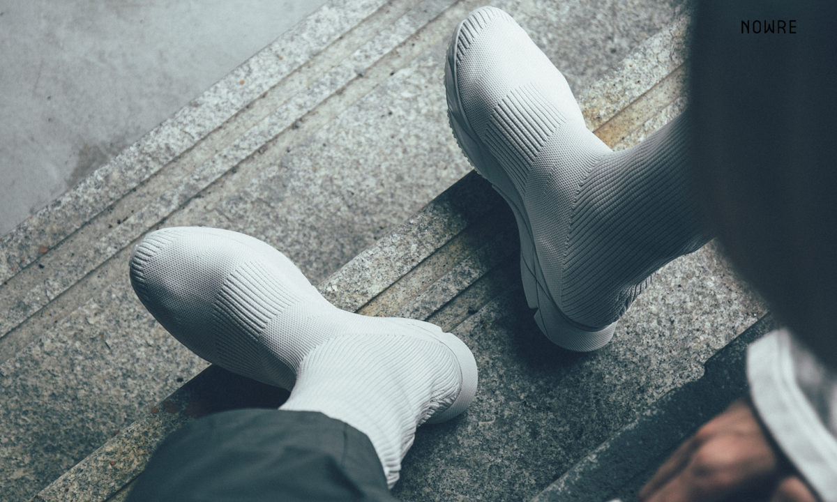 Reebok 这次真的出了一双袜子鞋…