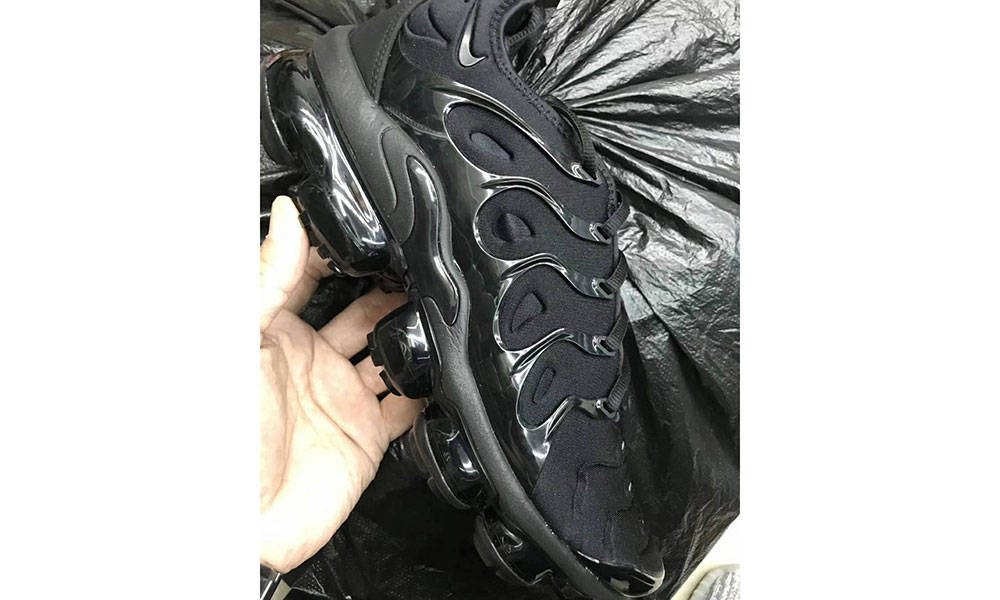 Nike Air Vapormax Plus 全新配色释出